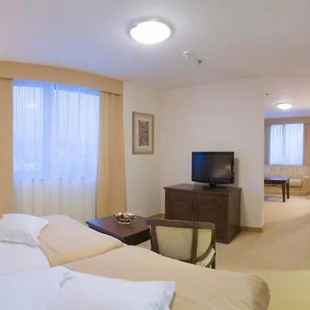 Hotel Katarina 4*